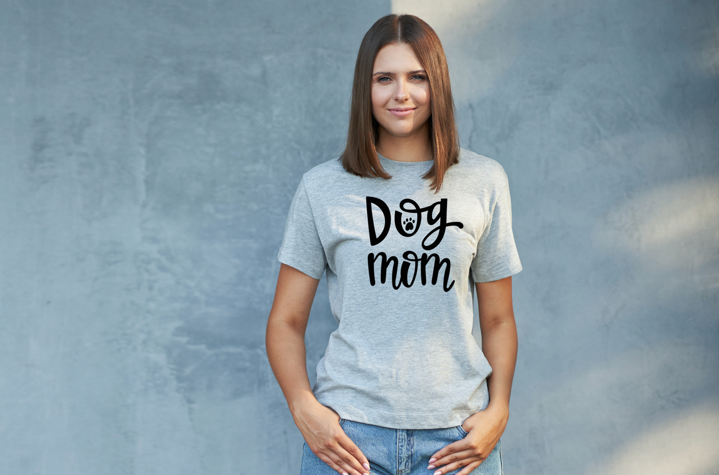 Dog Mom Women's Relaxed T-Shirt